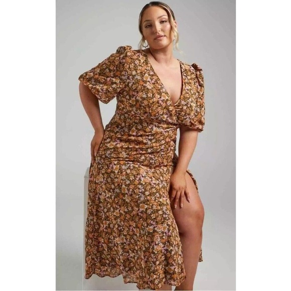 NWT Showpo Loree Midi Dress Puff Sleeve High Slit Black Floral Womens Size 16 - Picture 2 of 16